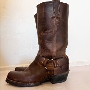 Frye brown leather saddle strap boots